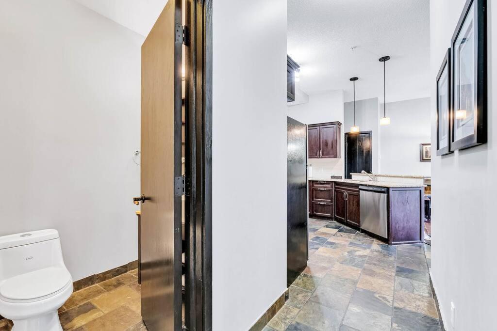 Apartment Mountain Getaway In - Sleeps 6 - Pool & Hottub