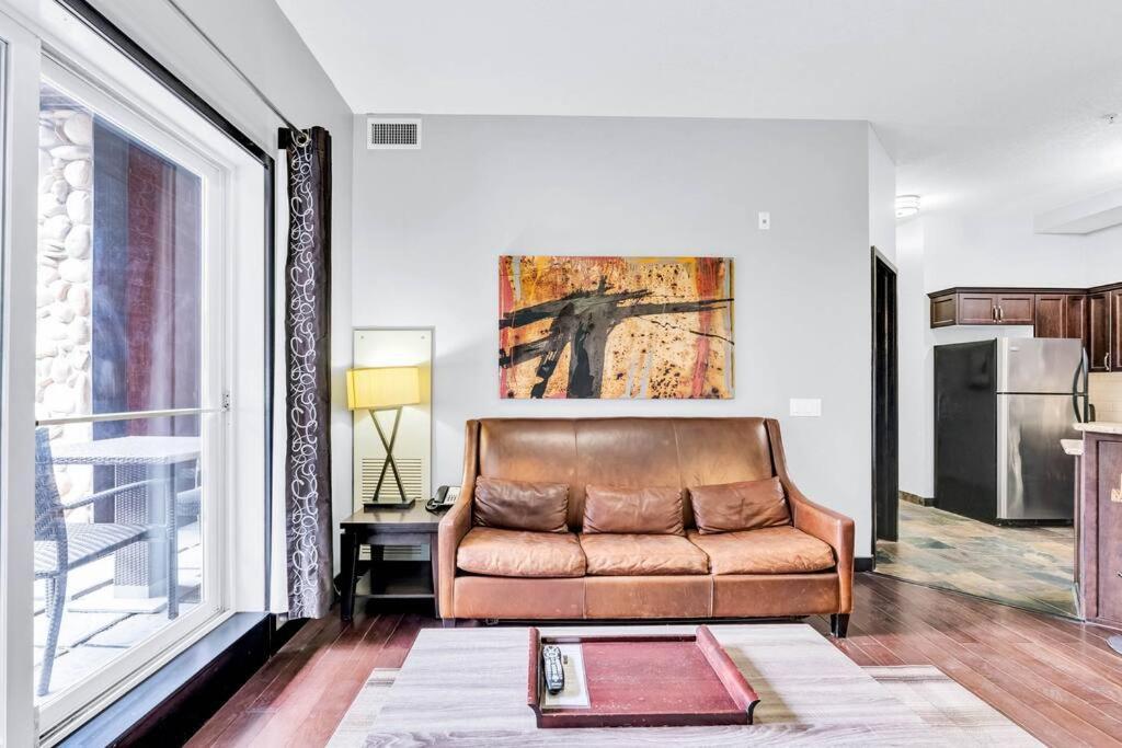Mountain Getaway In - Sleeps 6 - Pool & Hottub Apartment *